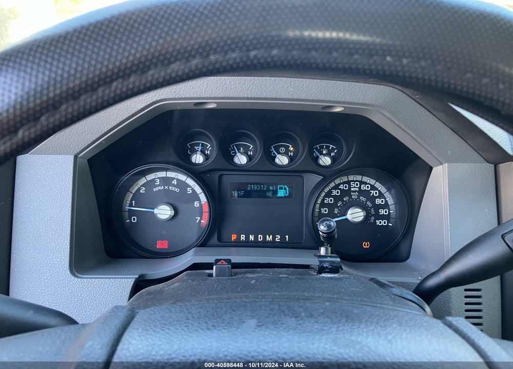 2016 FORD F-350 CHASSIS XL VIN: 1FD8X3F69GED32393