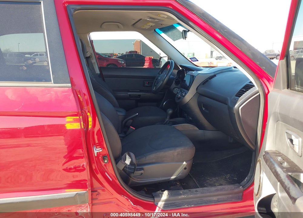 2011 KIA SOUL VIN: KNDJT2A28B7297830