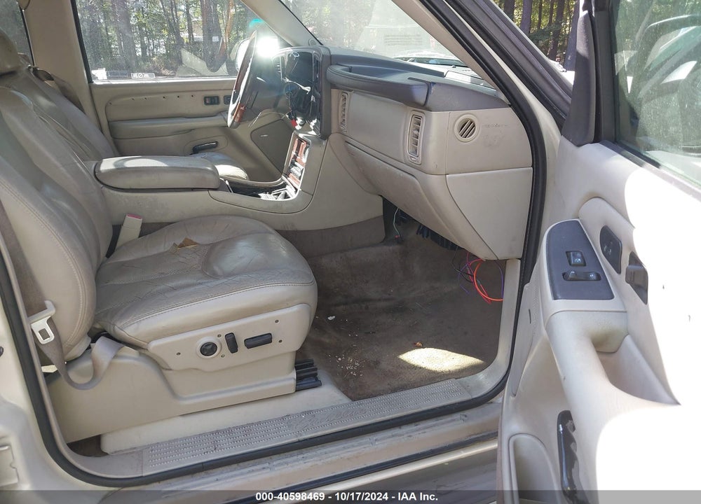 2005 CADILLAC ESCALADE STANDARD VIN: 1GYEK63N25R214897