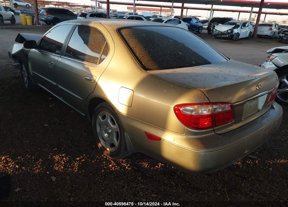 2000 INFINITI I30 LUXURY/TOURING VIN: JNKCA31A6YT126228