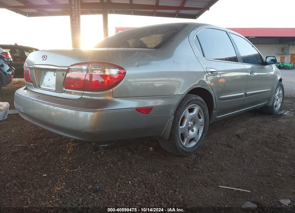 2000 INFINITI I30 LUXURY/TOURING VIN: JNKCA31A6YT126228