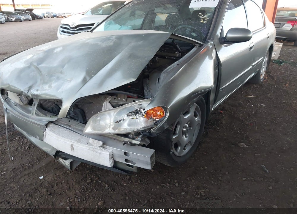2000 INFINITI I30 LUXURY/TOURING VIN: JNKCA31A6YT126228