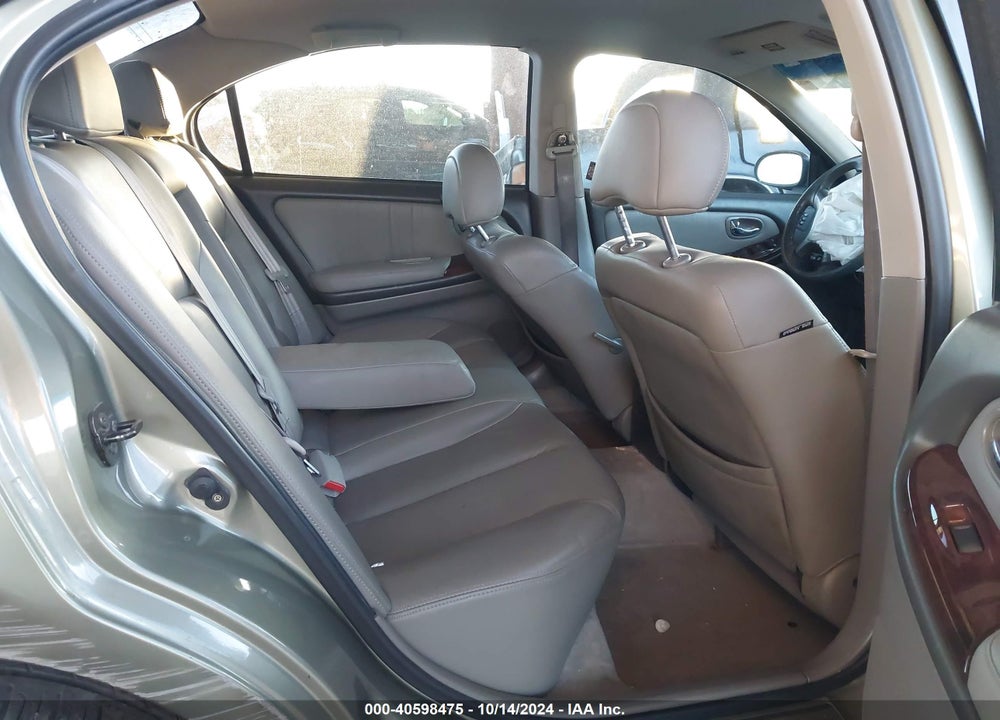 2000 INFINITI I30 LUXURY/TOURING VIN: JNKCA31A6YT126228