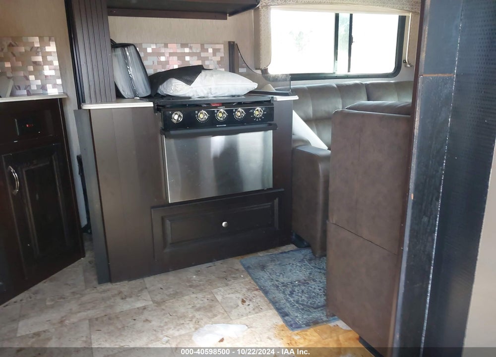 2019 NEXUS MV WRAITH VIN: 1HTEUMMM8KH144708