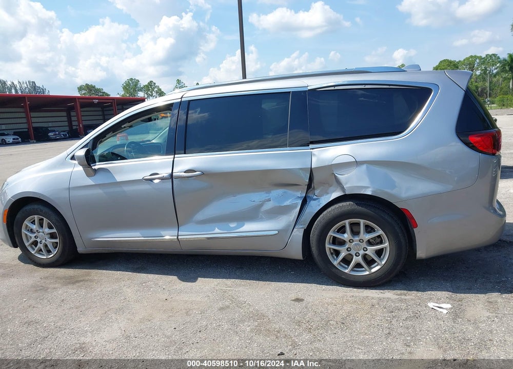 2020 CHRYSLER PACIFICA TOURING L VIN: 2C4RC1BG6LR285330