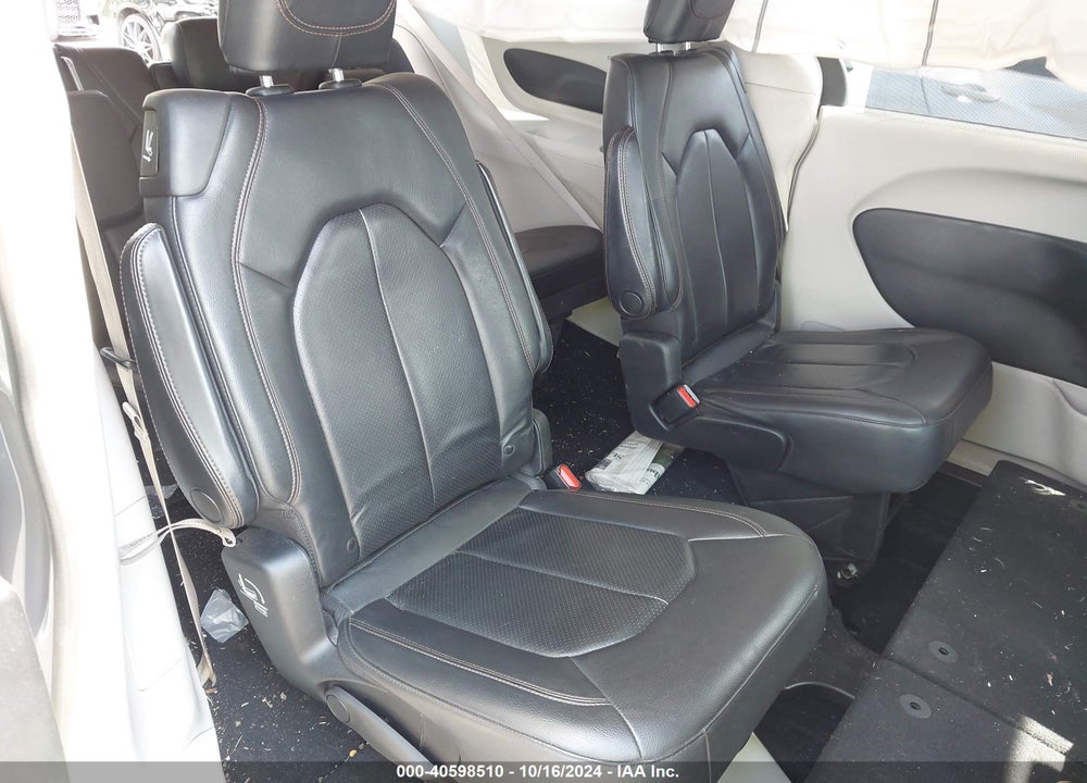 2020 CHRYSLER PACIFICA TOURING L VIN: 2C4RC1BG6LR285330