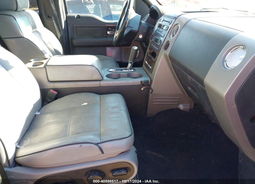 2006 LINCOLN MARK LT VIN: 5LTPW18516FJ18502
