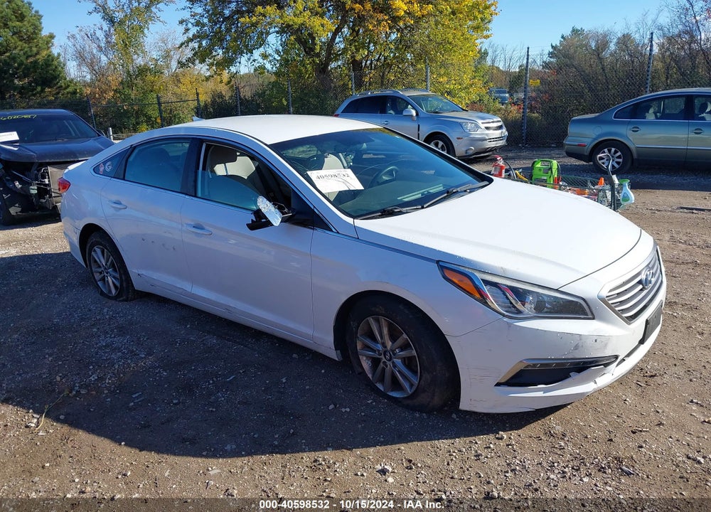 2015 HYUNDAI SONATA SE VIN: 5NPE24AF1FH184659