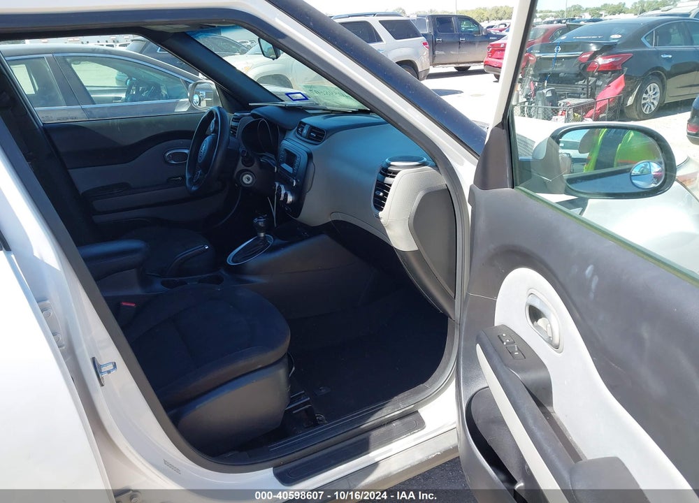 2016 KIA SOUL VIN: KNDJN2A26G7310401