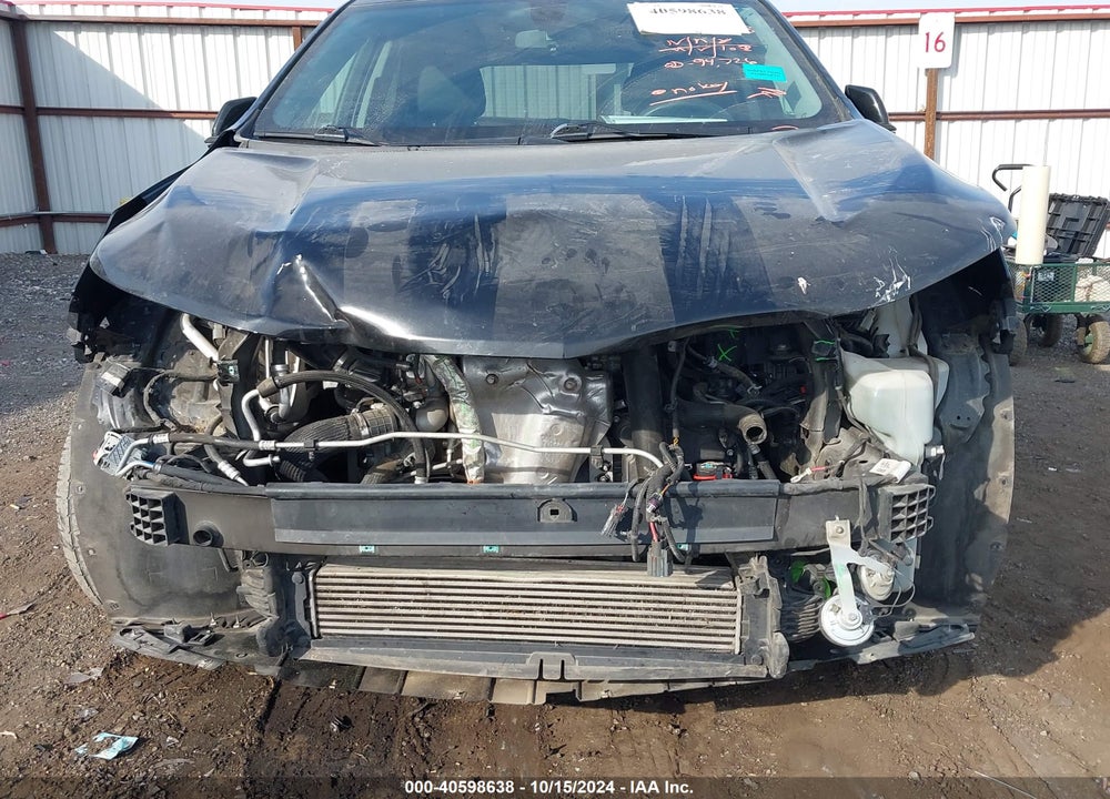 2019 CHEVROLET EQUINOX LT VIN: 2GNAXUEV9K6132672