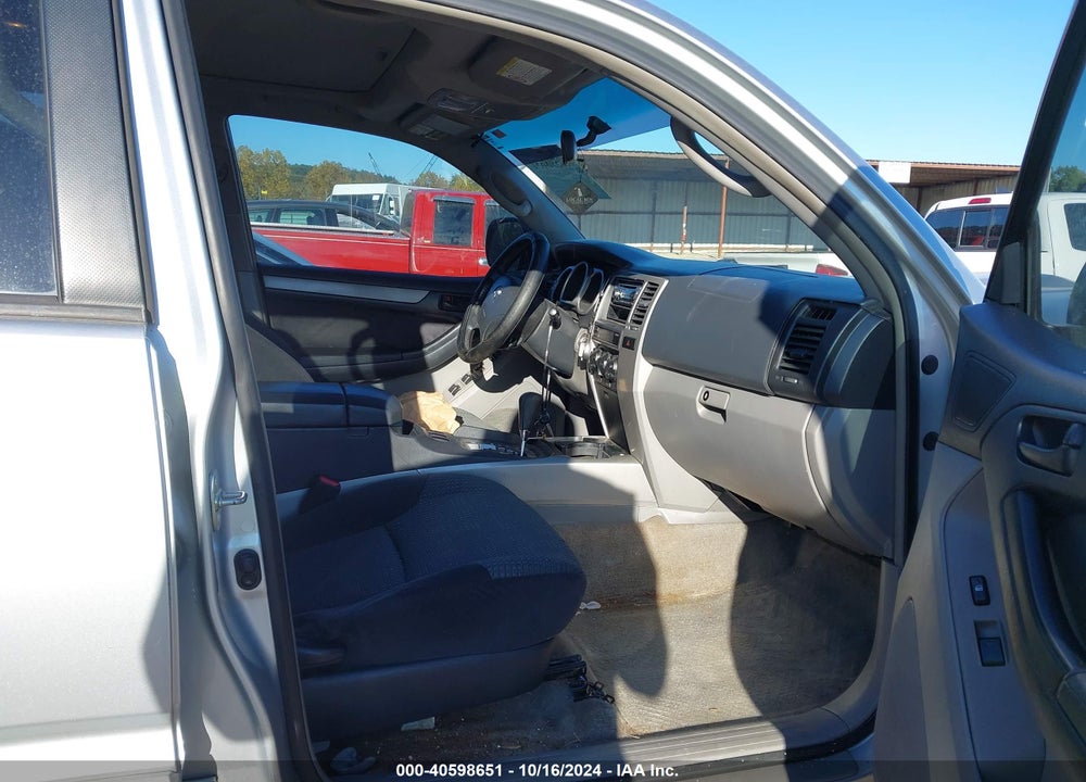 2003 TOYOTA 4RUNNER SR5 SPORT V8 VIN: JTEBT14R930020407
