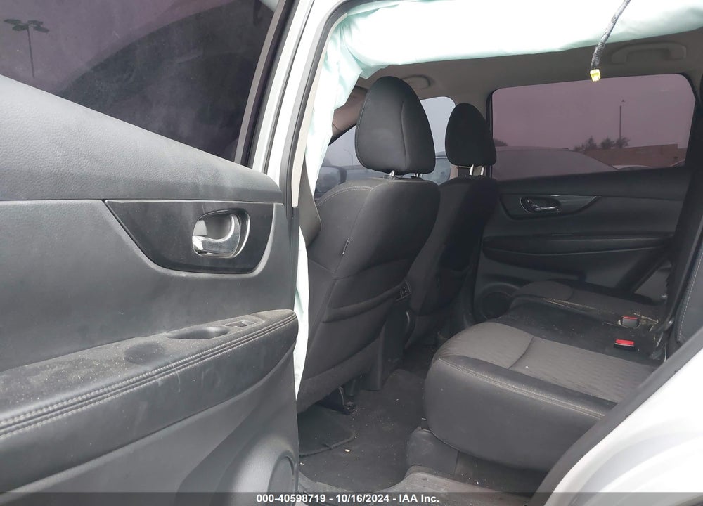 2017 NISSAN ROGUE SV VIN: 5N1AT2MT8HC818240