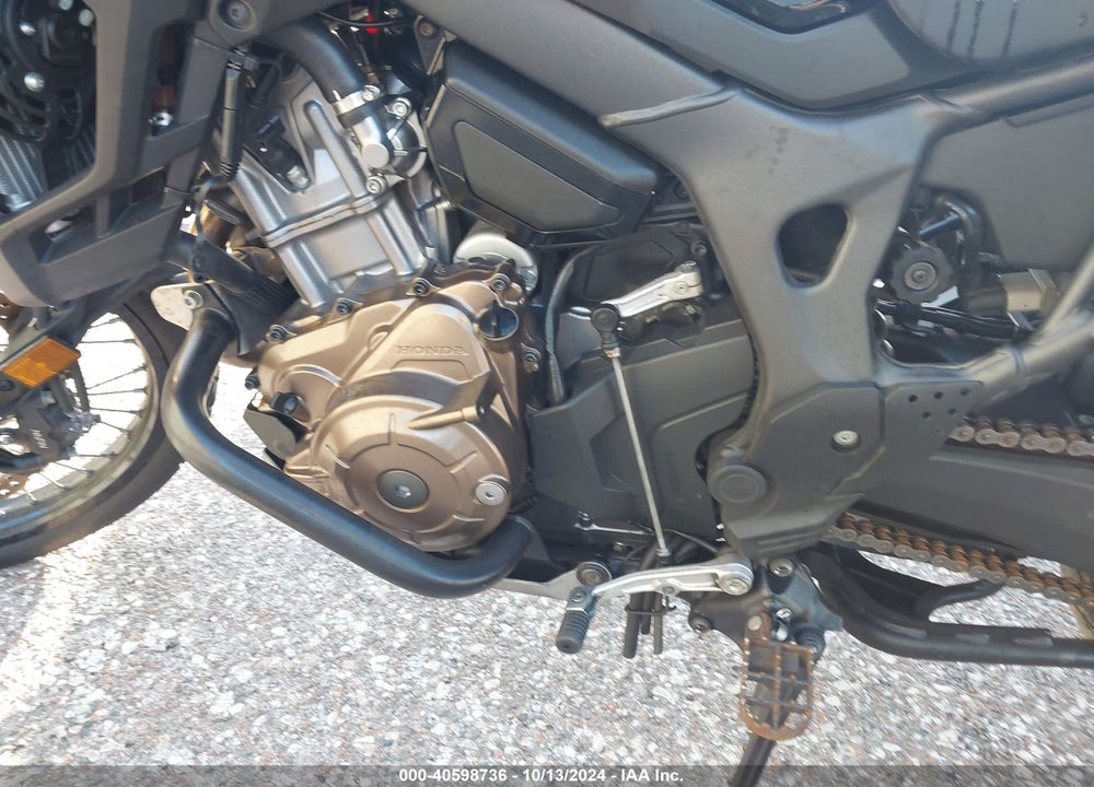 2017 HONDA CRF1000 VIN: JH2SD0440HK100262