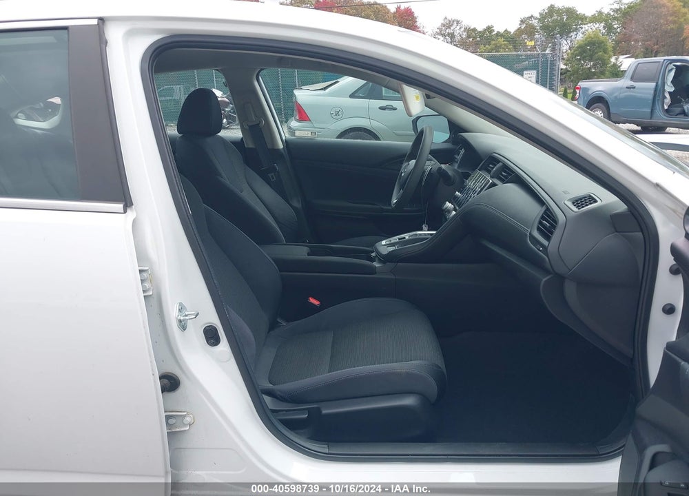2022 HONDA INSIGHT EX VIN: 19XZE4F52NE016136