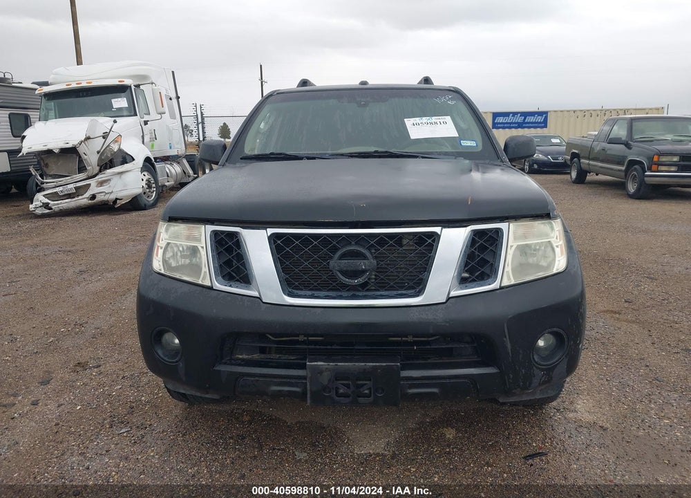 2011 NISSAN PATHFINDER SILVER VIN: 5N1AR1NB7BC601008