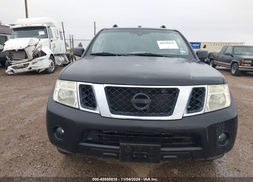 2011 NISSAN PATHFINDER SILVER VIN: 5N1AR1NB7BC601008