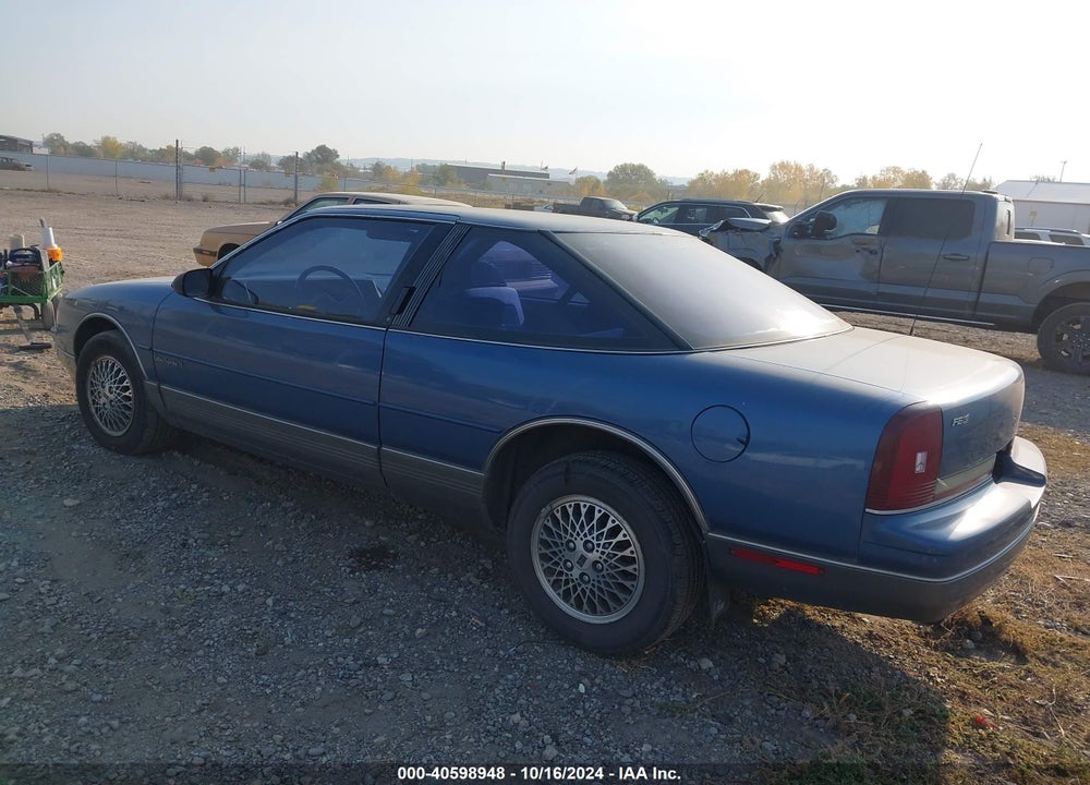 1988 OLDSMOBILE CUTLASS SUPREME SL VIN: 1G3WS14W7JD354035