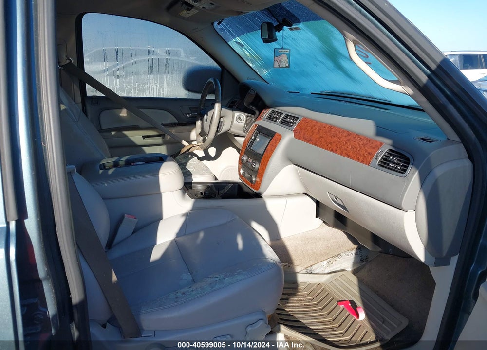 2008 CHEVROLET TAHOE LT VIN: 1GNFC13058R259097