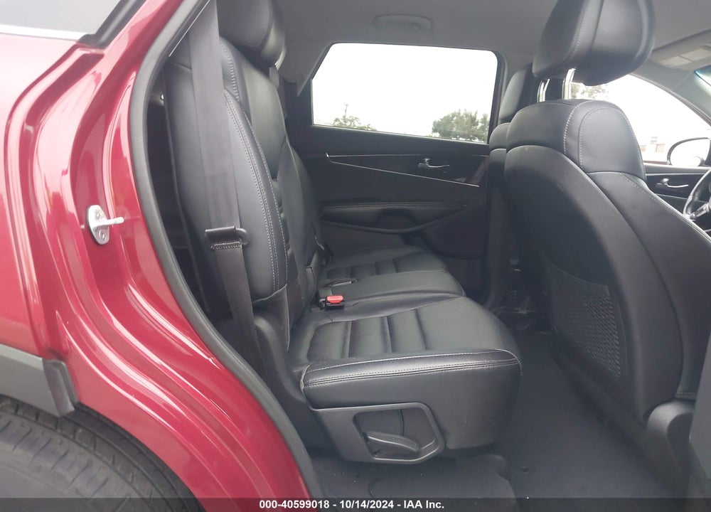 2016 KIA SORENTO 2.0T EX VIN: 5XYPHDA1XGG032044