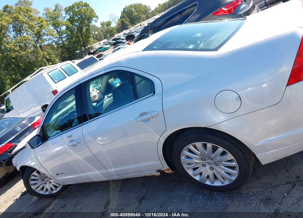 2010 FORD FUSION HYBRID VIN: 3FADP0L33AR431541