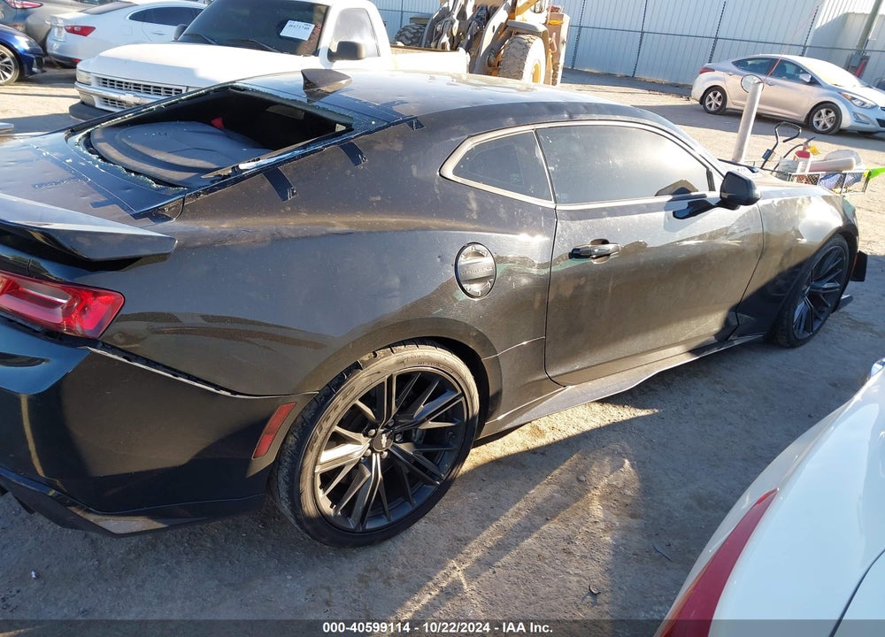 2017 CHEVROLET CAMARO ZL1 VIN: 1G1FK1R67H0215333