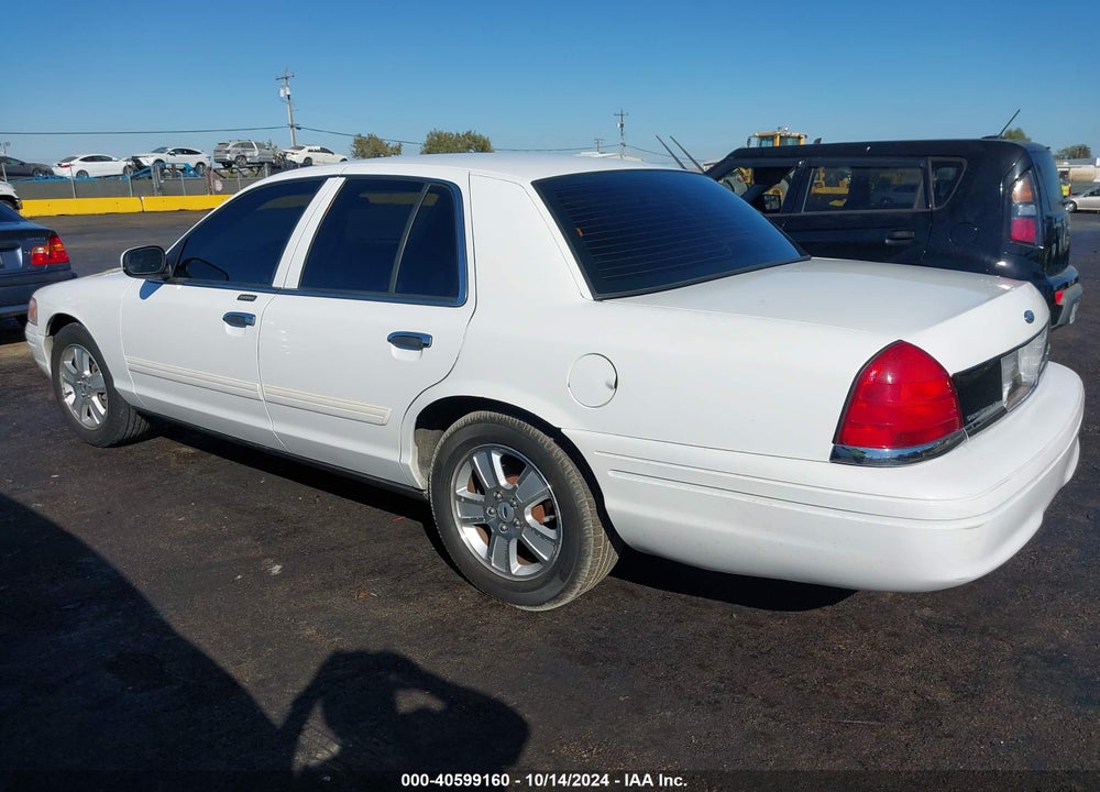 2011 FORD CROWN VICTORIA LX VIN: 2FABP7EV8BX155472