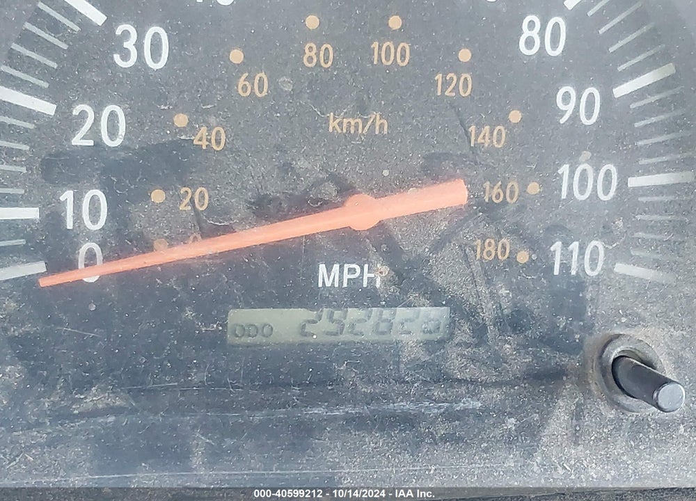2000 TOYOTA TUNDRA VIN: 5TBJN3210YS063887