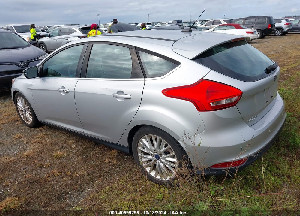 2015 FORD FOCUS TITANIUM VIN: 1FADP3N20FL355689