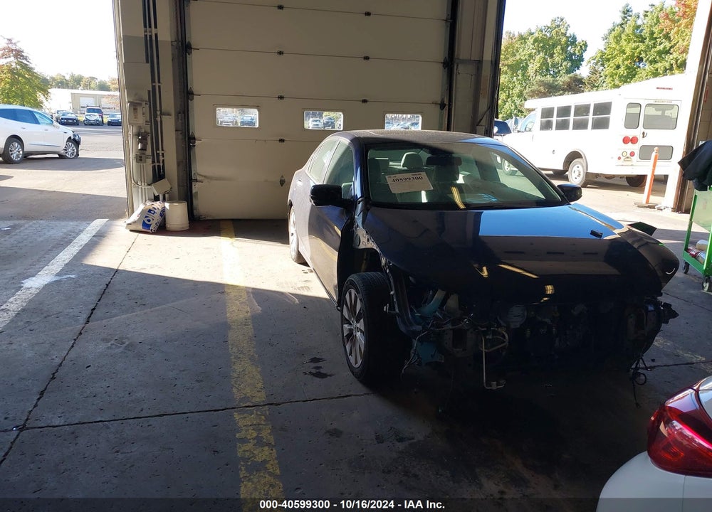 2015 HONDA ACCORD EX-L VIN: 1HGCR2F80FA219508