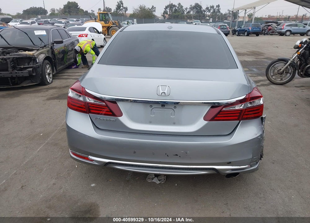 2017 HONDA ACCORD EX-L VIN: 1HGCR2F88HA154622