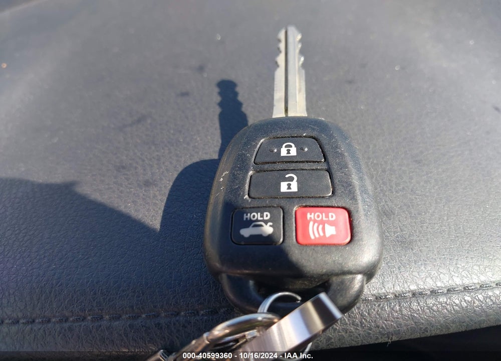2014 TOYOTA COROLLA LE VIN: 2T1BURHE2EC057766