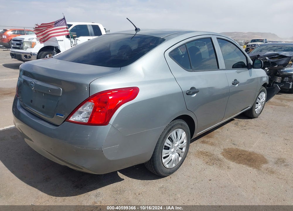 2014 NISSAN VERSA 1.6 S+ VIN: 3N1CN7AP1EL807885