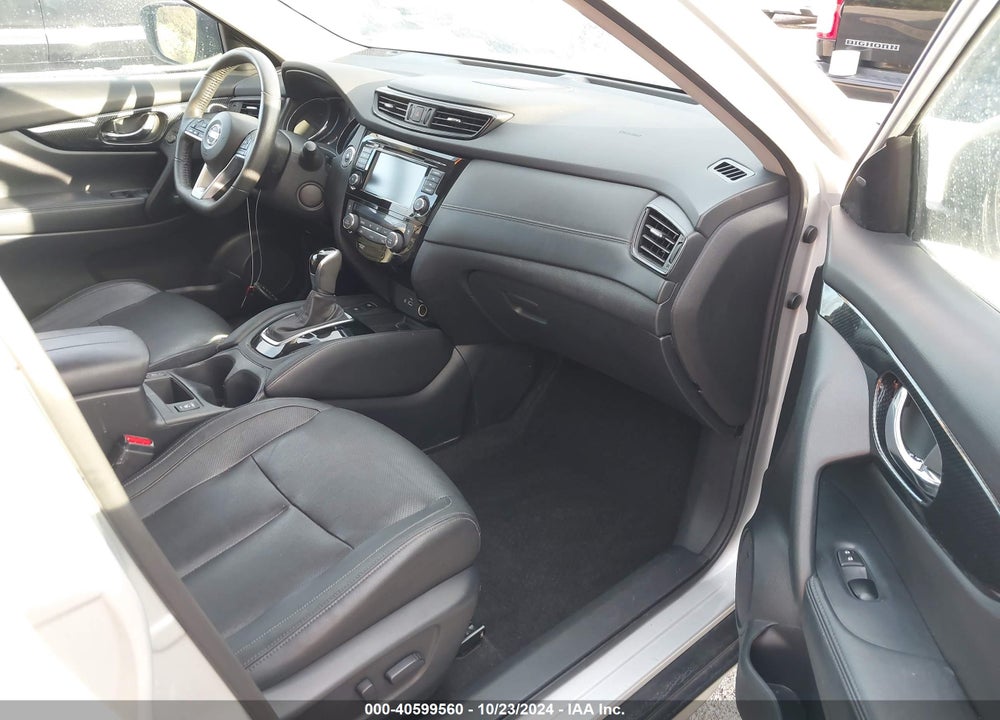 2020 NISSAN ROGUE SL FWD VIN: 5N1AT2MT8LC746142