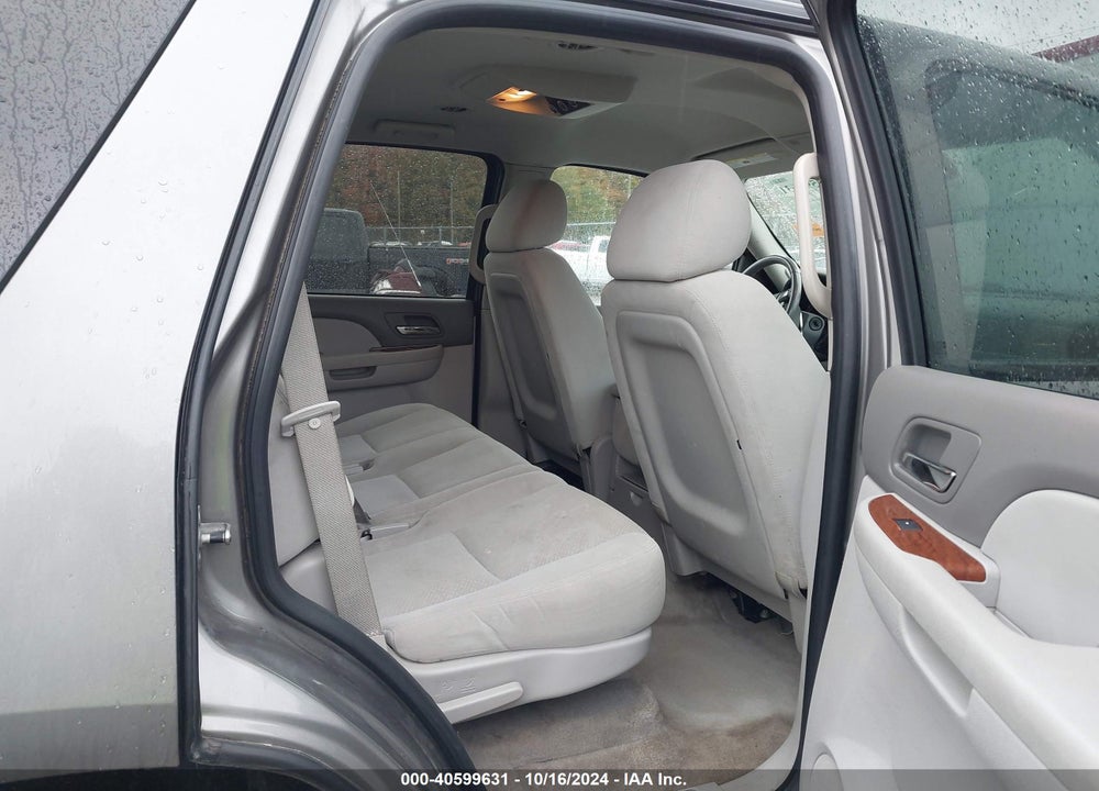 2008 GMC YUKON SLE VIN: 1GKFK13098J219197