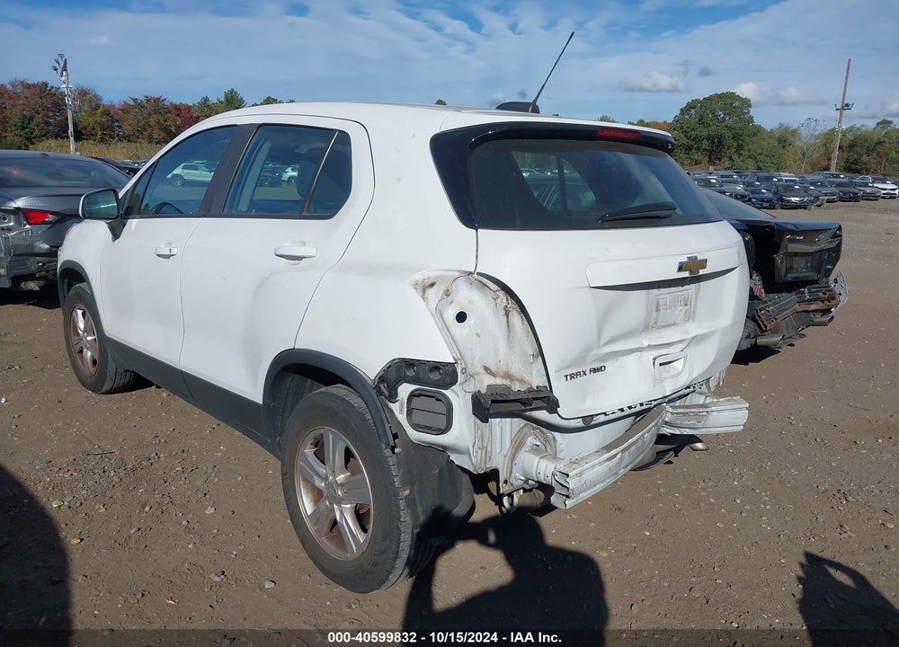 2018 CHEVROLET TRAX LS VIN: 3GNCJNSB8JL303366