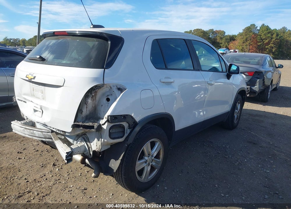 2018 CHEVROLET TRAX LS VIN: 3GNCJNSB8JL303366