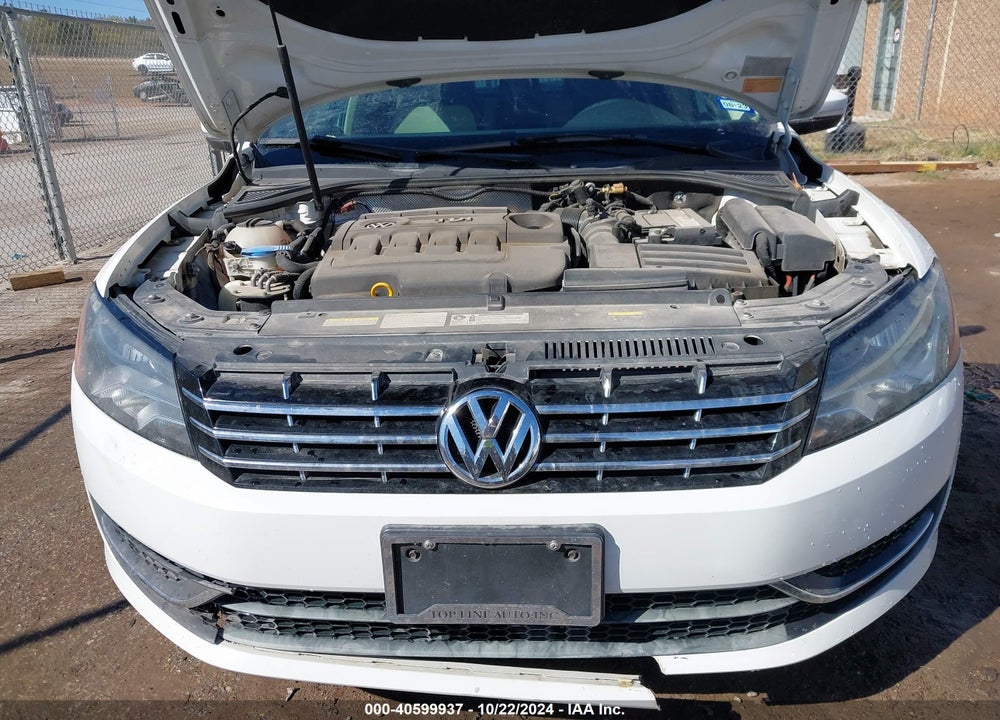 2015 VOLKSWAGEN PASSAT VIN: 1VWBV7A39FC068295