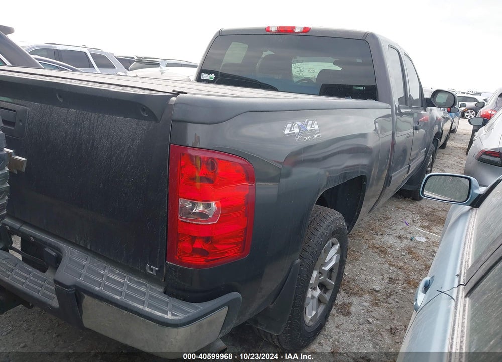 2011 CHEVROLET SILVERADO 1500 LT VIN: 1GCRKSE33BZ426389