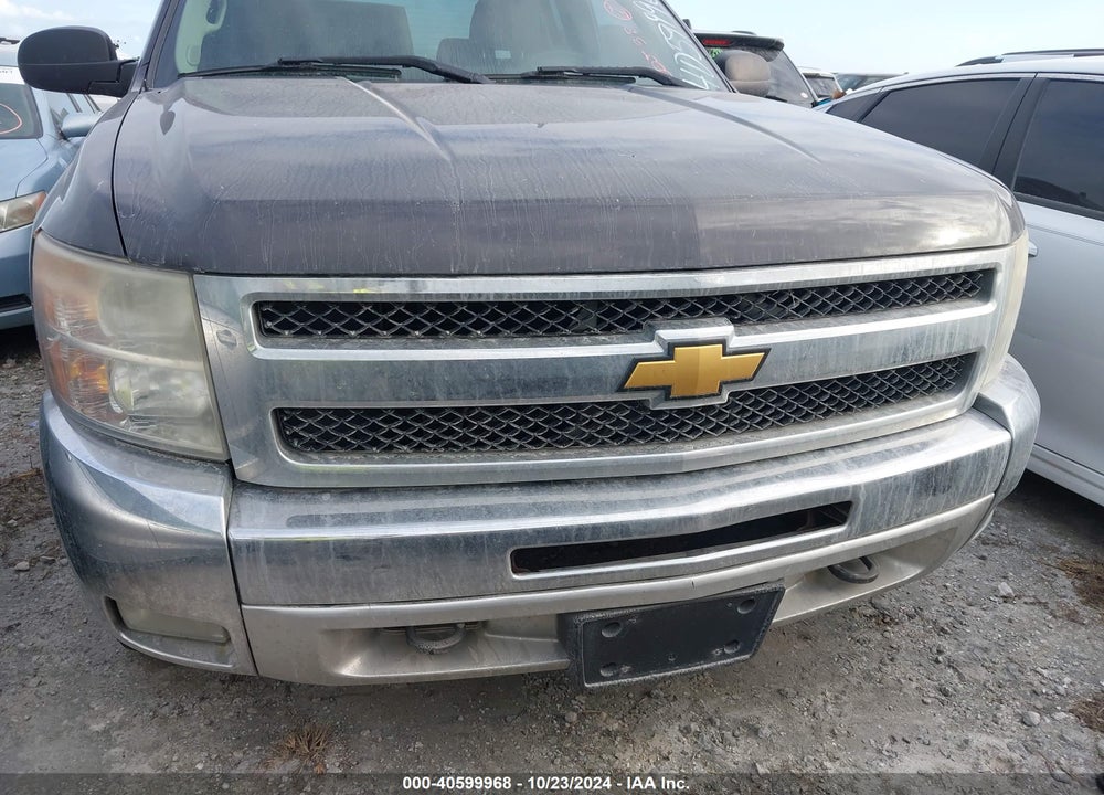 2011 CHEVROLET SILVERADO 1500 LT VIN: 1GCRKSE33BZ426389