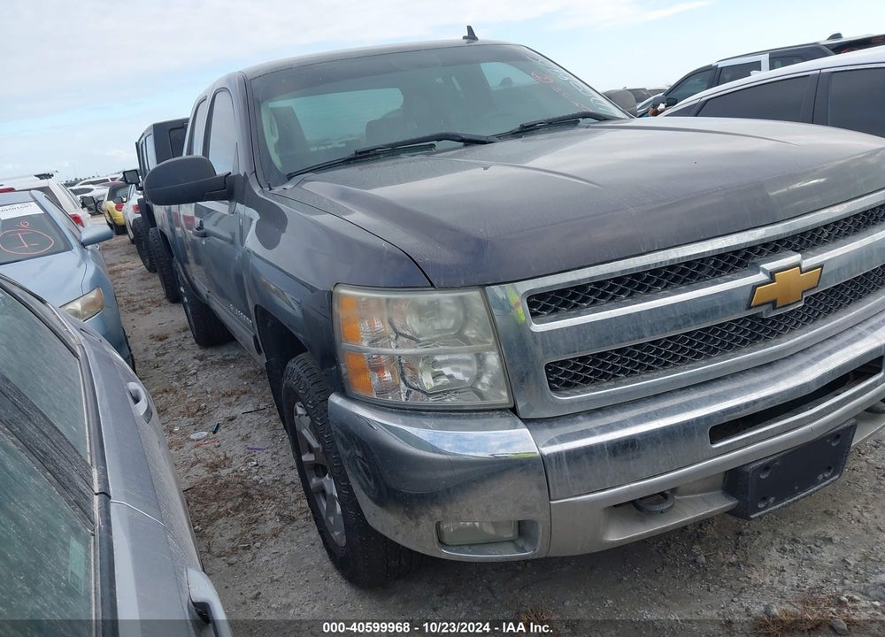 2011 CHEVROLET SILVERADO 1500 LT VIN: 1GCRKSE33BZ426389