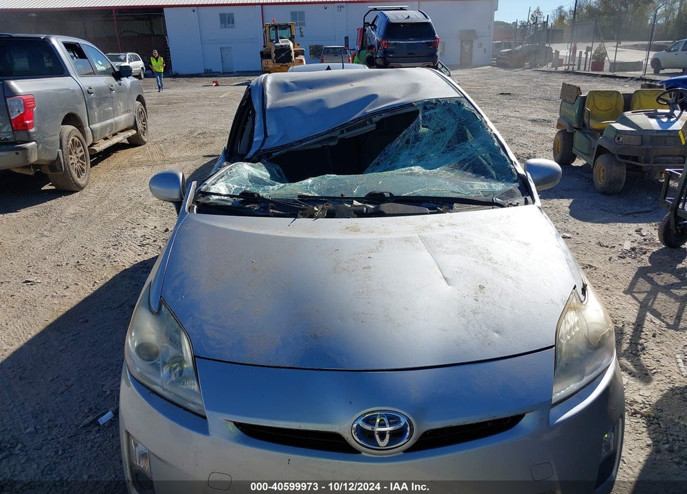 2011 TOYOTA PRIUS TWO VIN: JTDKN3DU2B0264641