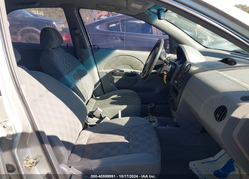 2005 CHEVROLET AVEO LS VIN: KL1TD52605B435684