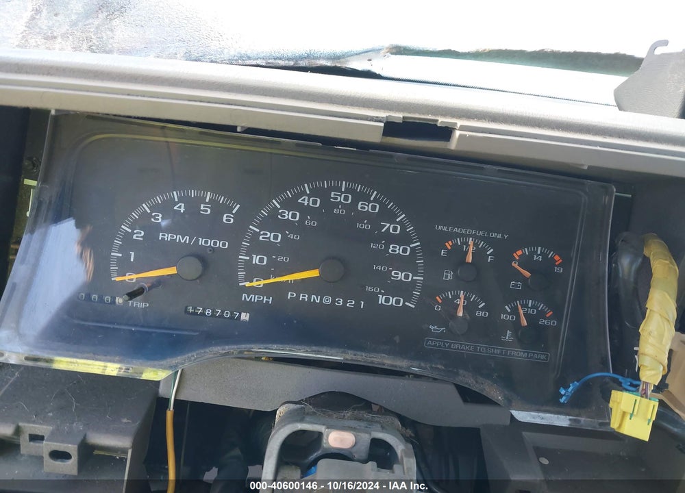 1997 CHEVROLET K1500 FLEETSIDE VIN: 1GCEK19R8VE261393