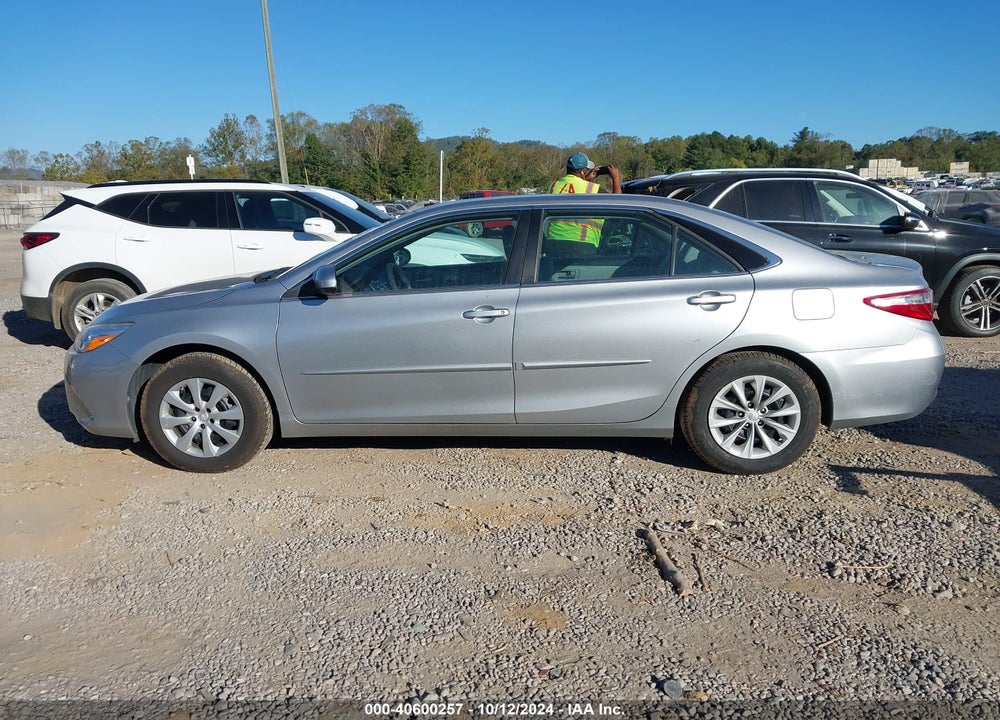 2015 TOYOTA CAMRY LE VIN: 4T1BF1FKXFU107186