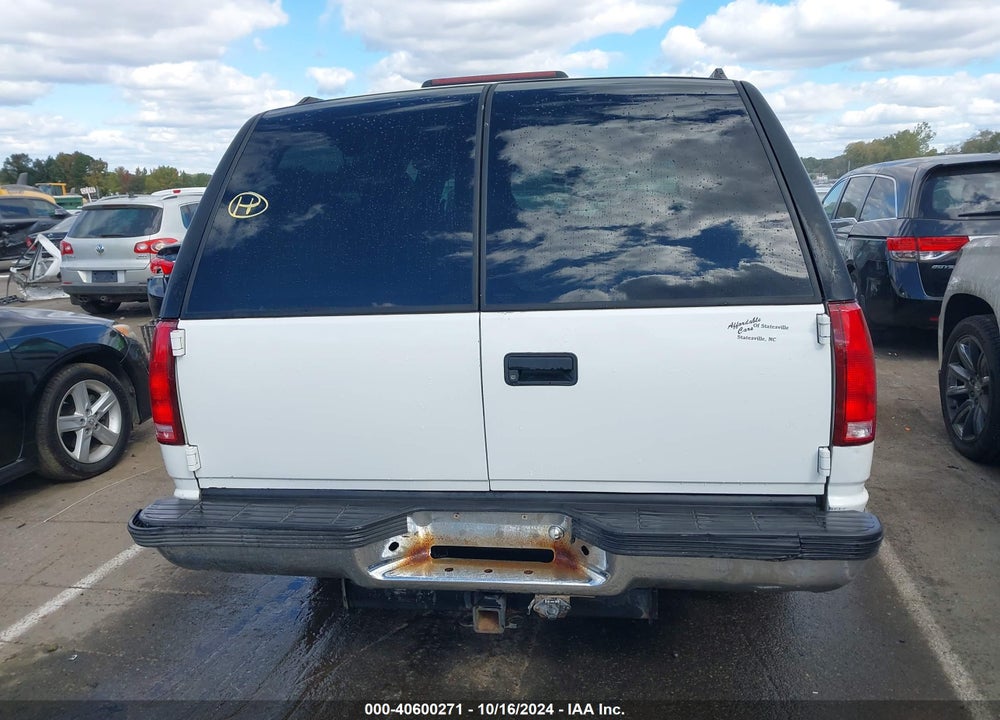 1999 CHEVROLET SUBURBAN 1500 LT VIN: 1GNFK16R4XJ348461