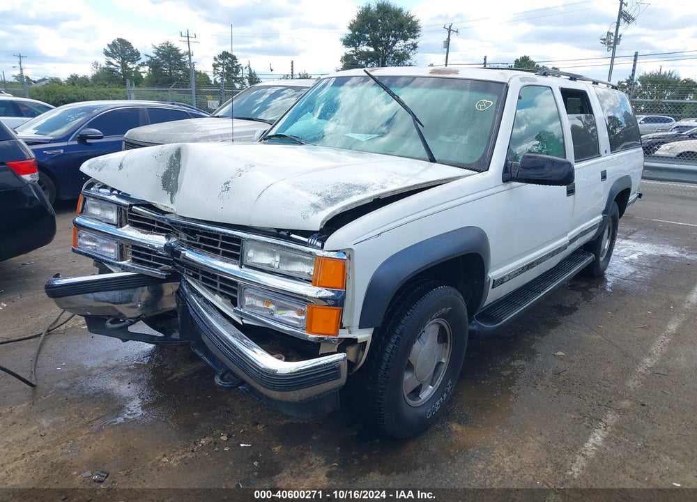 1999 CHEVROLET SUBURBAN 1500 LT VIN: 1GNFK16R4XJ348461
