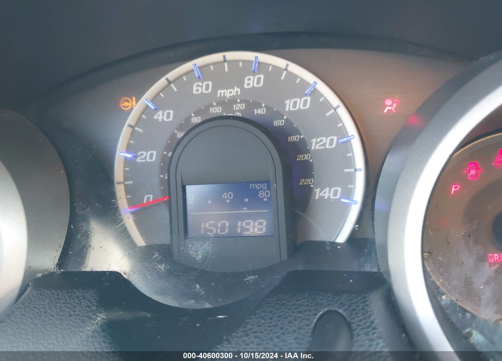 2013 HONDA FIT VIN: JHMGE8H38DC081989