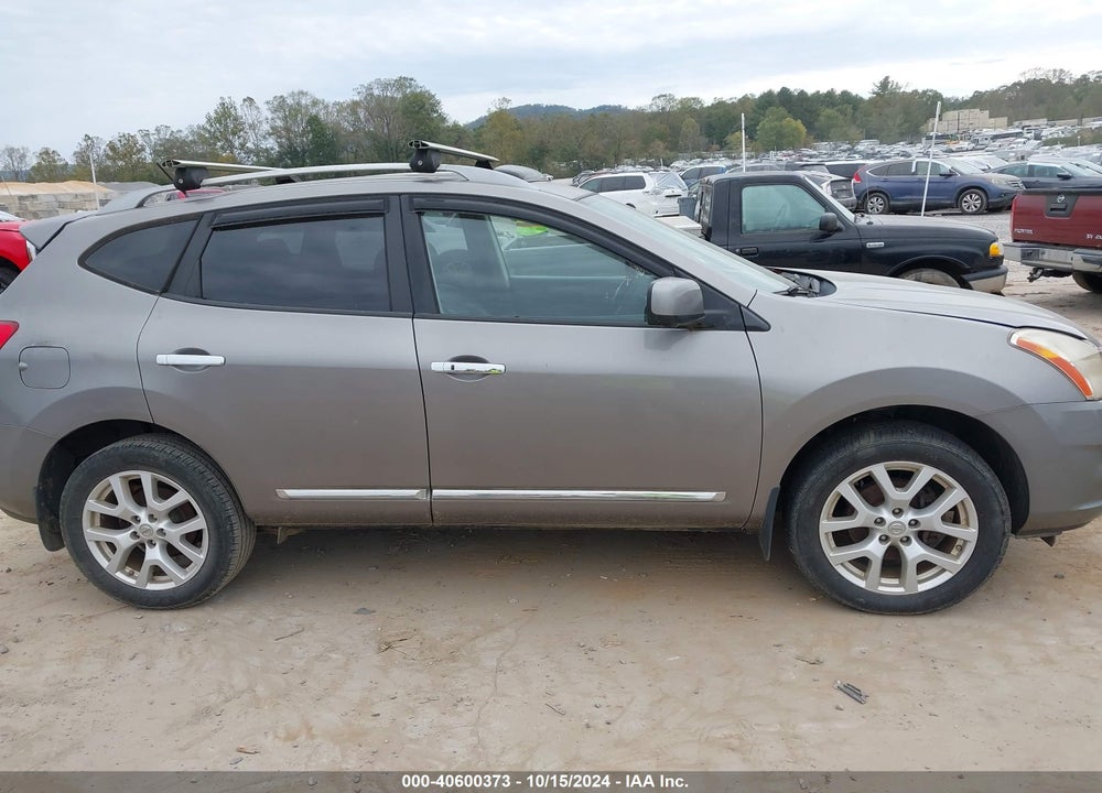 2013 NISSAN ROGUE SV W/SL PKG VIN: JN8AS5MV6DW654820