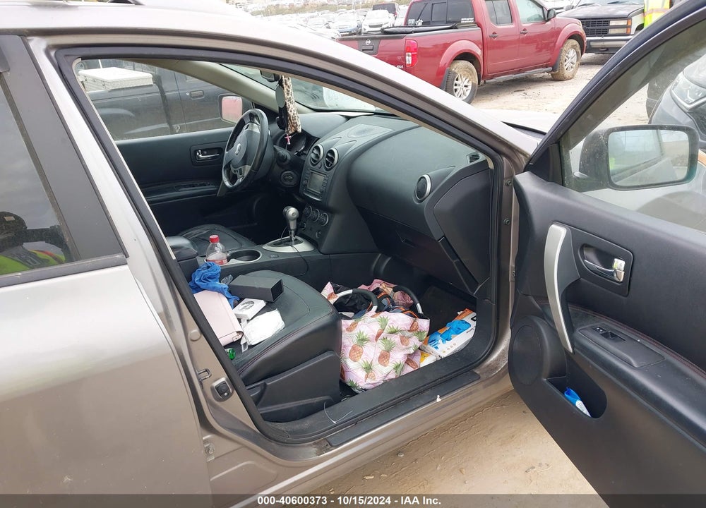 2013 NISSAN ROGUE SV W/SL PKG VIN: JN8AS5MV6DW654820