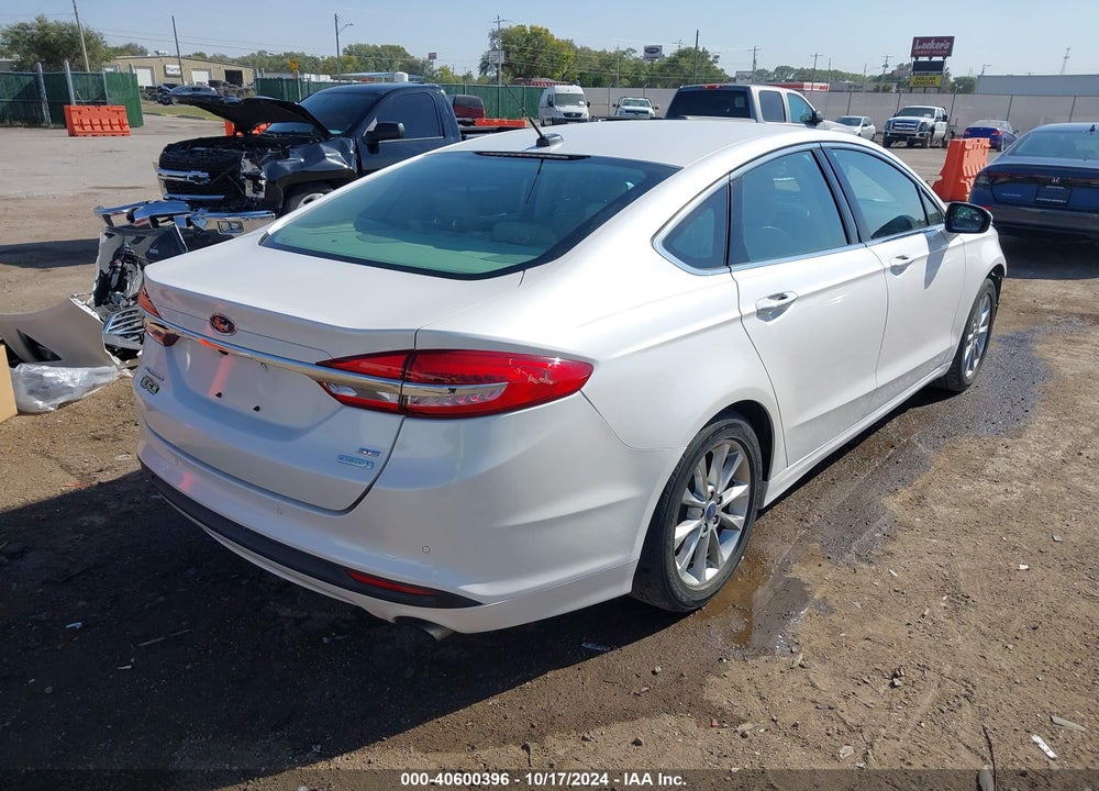 2017 FORD FUSION SE VIN: 3FA6P0HDXHR186984